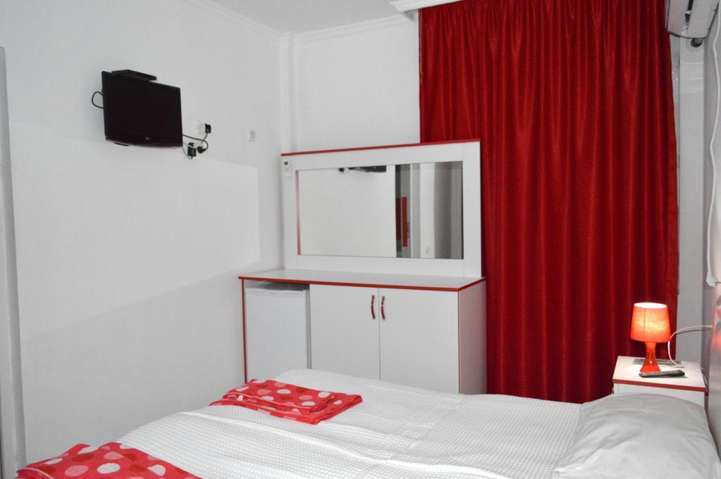 Theodora Hotel Ureki Eksteriør billede